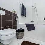 Penthouse With Roof Terrace With Jacuzzi *