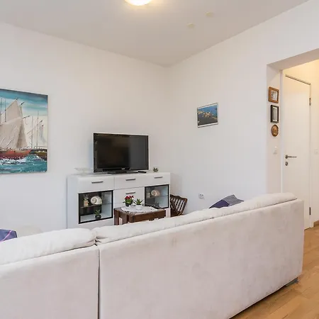 Penthouse With Roof Terrace With Jacuzzi Apartment Zadar