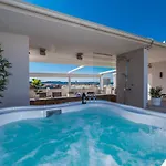 Penthouse With Roof Terrace With Jacuzzi Apartment *