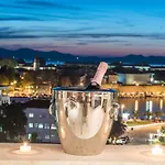 Apartment Penthouse With Roof Terrace With Jacuzzi *