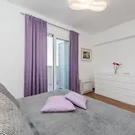 Penthouse With Roof Terrace With Jacuzzi Apartment