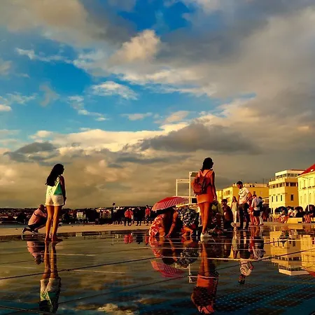 Penthouse With Roof Terrace With Jacuzzi アパート ザダル