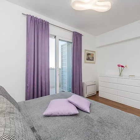 Penthouse With Roof Terrace With Jacuzzi Daire