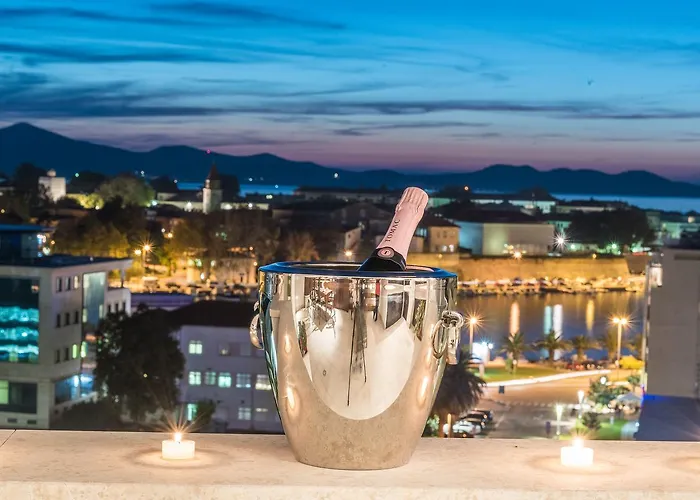 Lägenhet Penthouse With Roof Terrace With Jacuzzi *